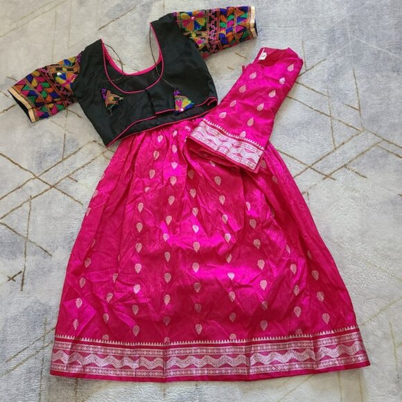 Girls 3-Piece Indian Lehenga Chohli Set Size 28 Pink & Black Embroidered Asmita - Picture 1 of 15